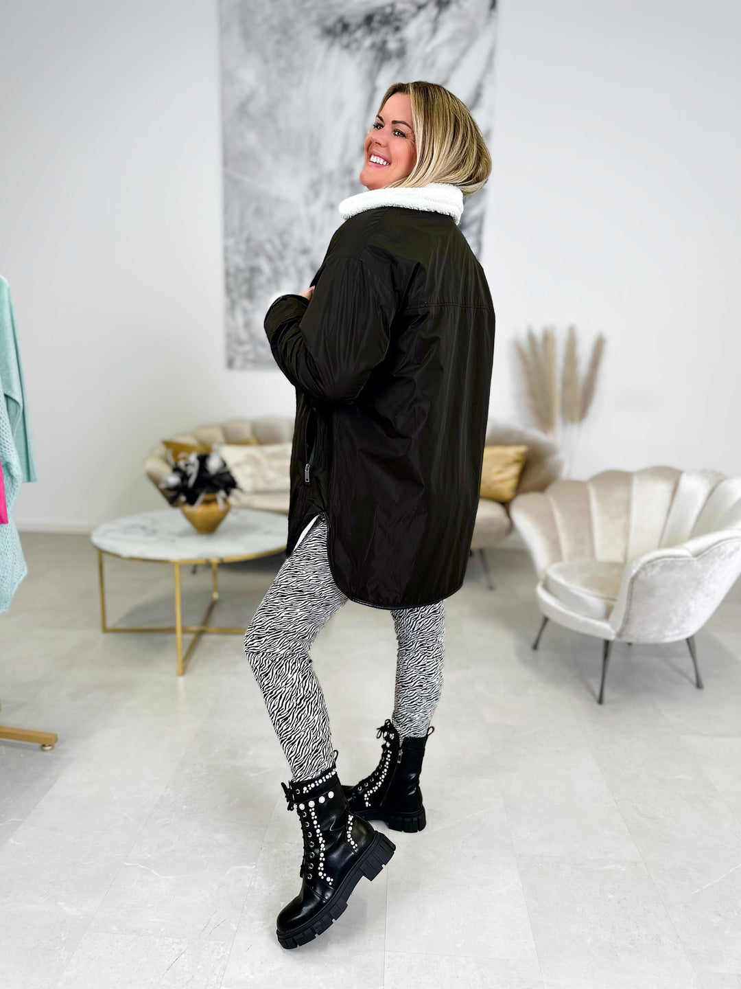 Boots On Fire (2 Farben)