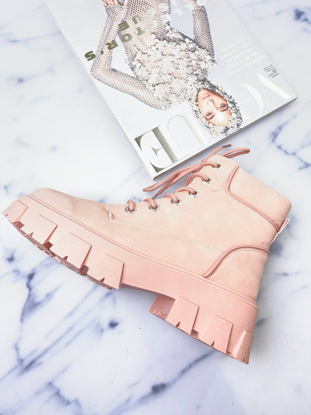 Boots Sela